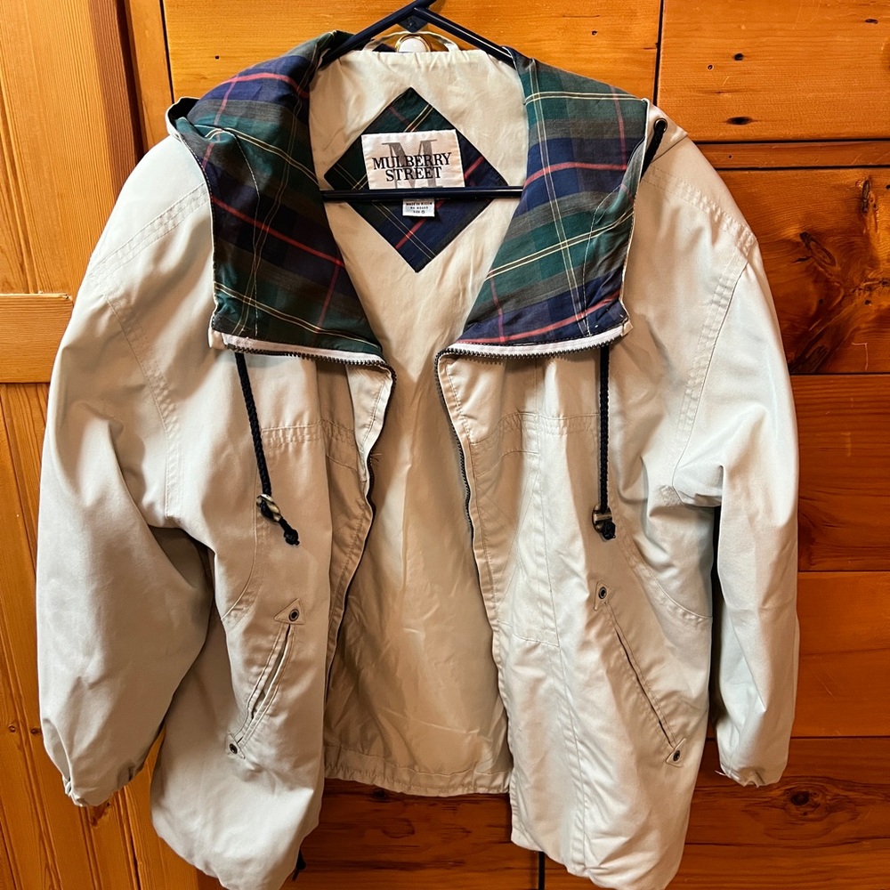 Light-weight jacket